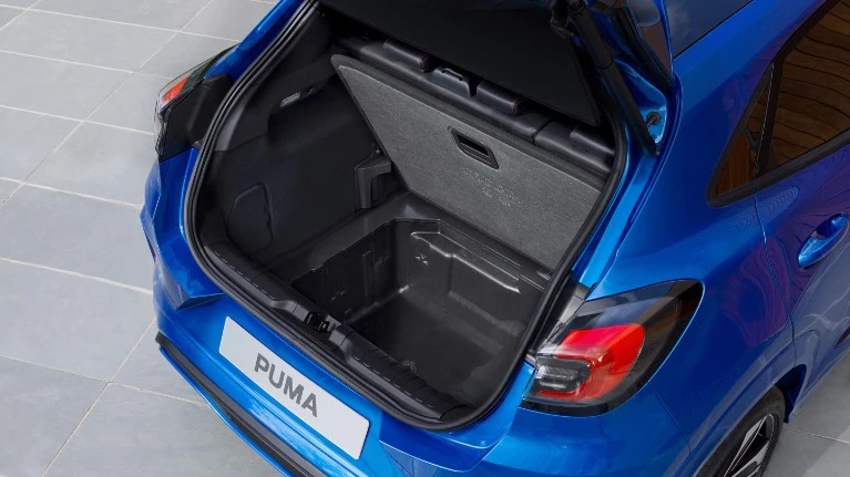 Zamena motornog ulja na Ford vozilu